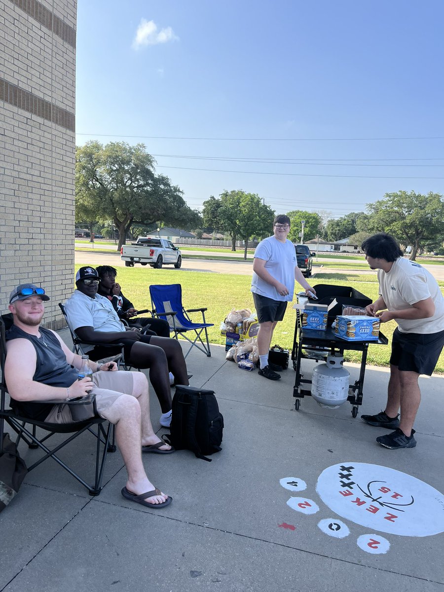 Katy FCA tweet media