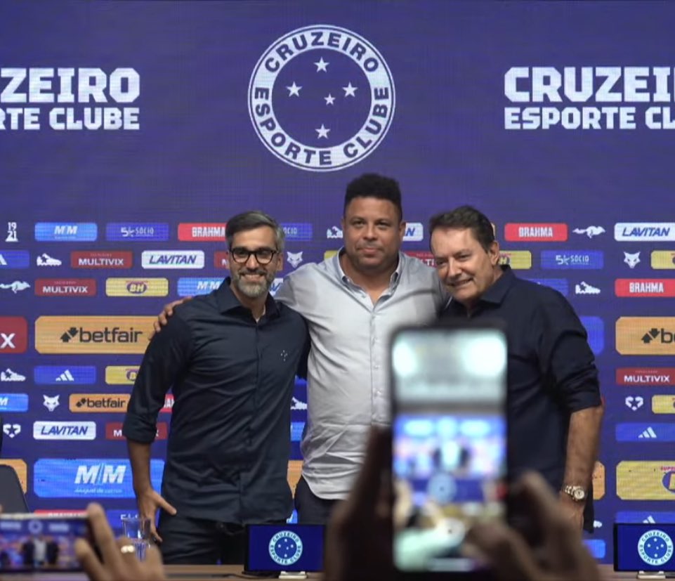 29/04/2024. Um dia histórico para o Cruzeiro Esporte Clube. Obrigado, Ronaldo! Vamos, Pedro Lourenço!