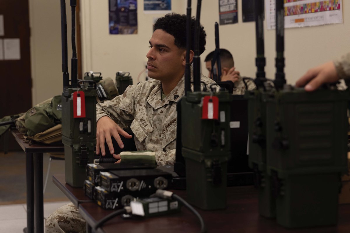 Always Learning, Always Leading📡 Students with Marine Corps Communications and Electronics School integrate various communications systems to prepare for the culminating event while attending the Expeditionary Communications Course at The Combat Center. | @USMC |