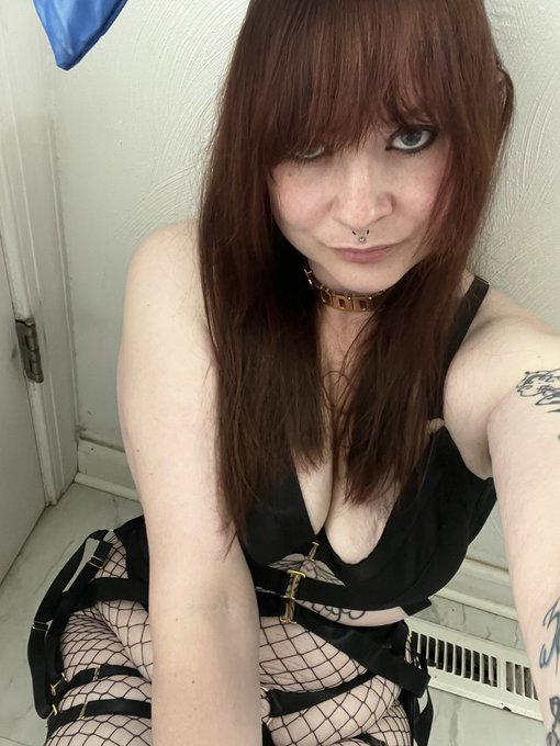 Felt cute ☺️ https://t.co/eQ5JC1jLvH<a href="/tag/tattoo"class="tags"><span>#tattoo</span></a><a href="/tag/fishnets"class="tags"><span>#fishnets</span></a><a href="/tag/gothic"class="tags"><span>#gothic</span></a><a href="/tag/alternative"class="tags"><span>#alternative</span></a><a href="/tag/maythe4thbewithyou"class="tags"><span>#maythe4thbewithyou</span></a>