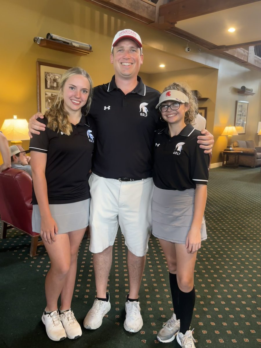 Congrats to freshman Karleigh Brannan and 7th grader Macy Mabrey for qualifying for the Class 6A Girls Golf Sub-State tournament to be played next Monday at Cottonwood Golf Club!  The girls played great today at Magnolia Grove to advance to the next round.  Good Luck ladies ⛳️