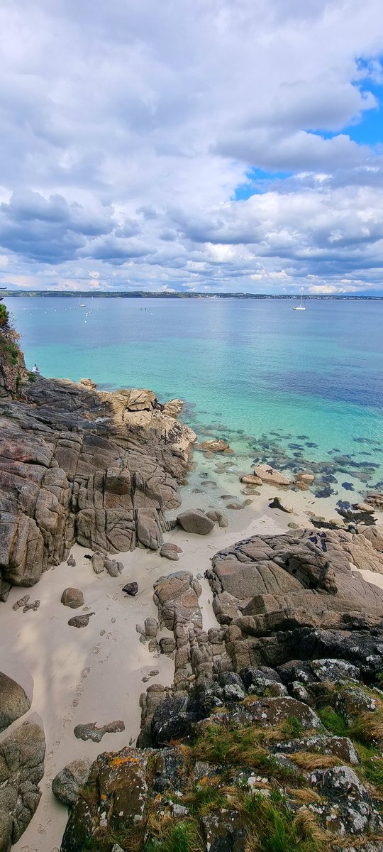 La baie de Concarneau vue de Beg Meil,  Fouesnant. 
Sud Finistère