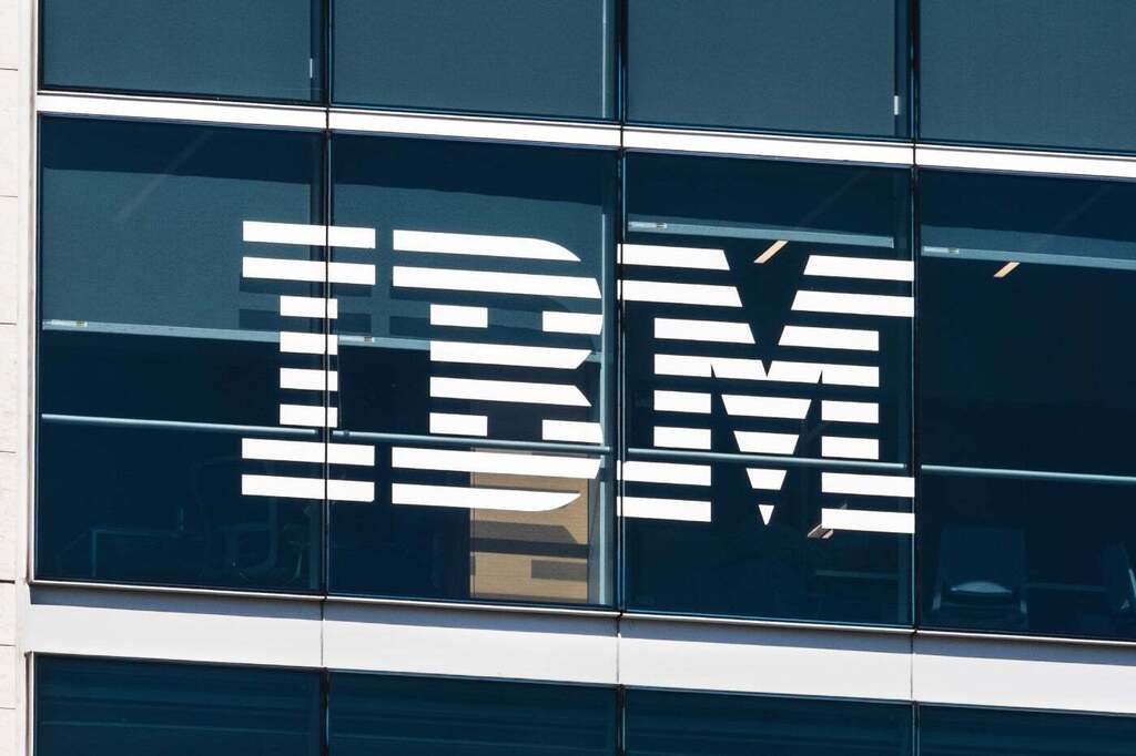 IBM is making waves with its latest acquisition of HashiCorp for a whopping $6.4 billion! This move is set to elevate IBM's hybrid cloud game and drive AI innovation. Details via TechRepublic: ift.tt/l0dhEuO