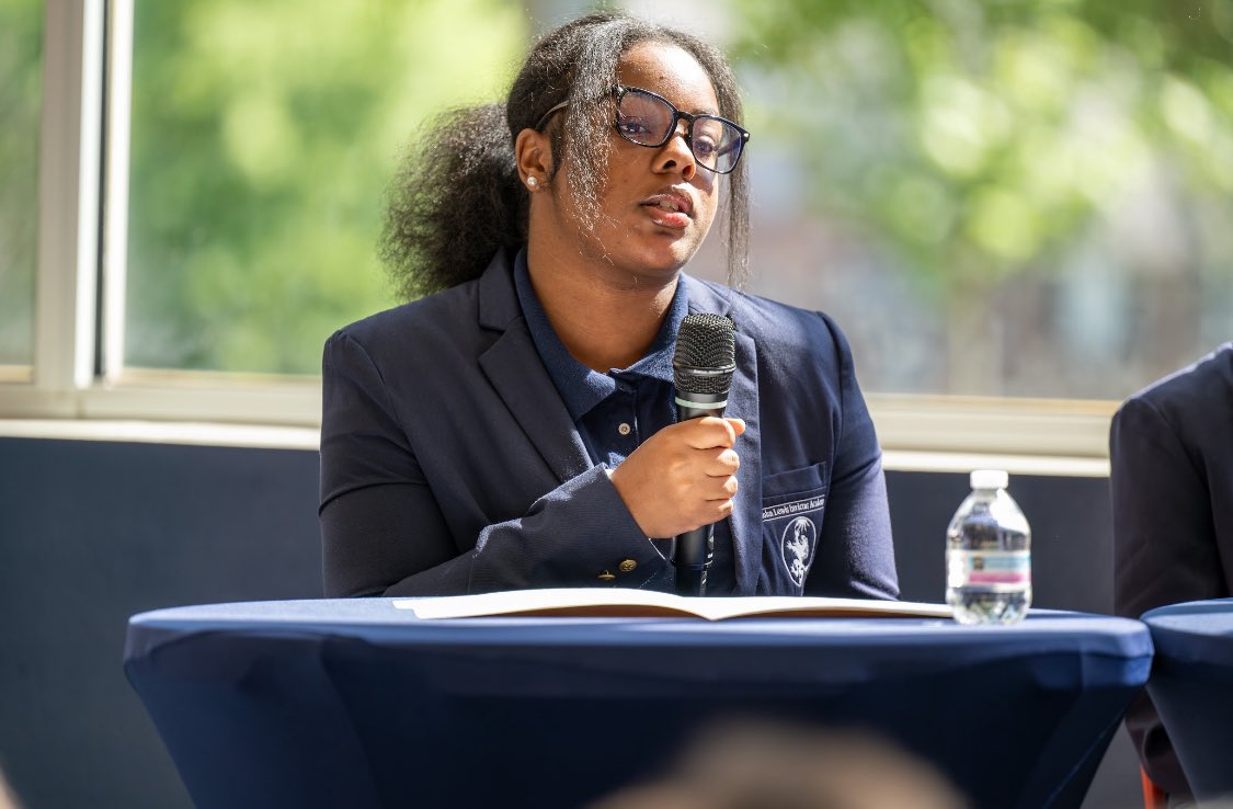 We were thrilled to have a panel discussion with @andreforatlanta about local gov.. His expertise & insight enriched our current PBL project. @Antonio_Grant1 @amajonesJLIA @DreTaylor50 @JLewisInvictus @DrNBall @Kay_Stew_APS_SS 📸: Slyvia Mcafee, City of Atl, Office of the Mayor