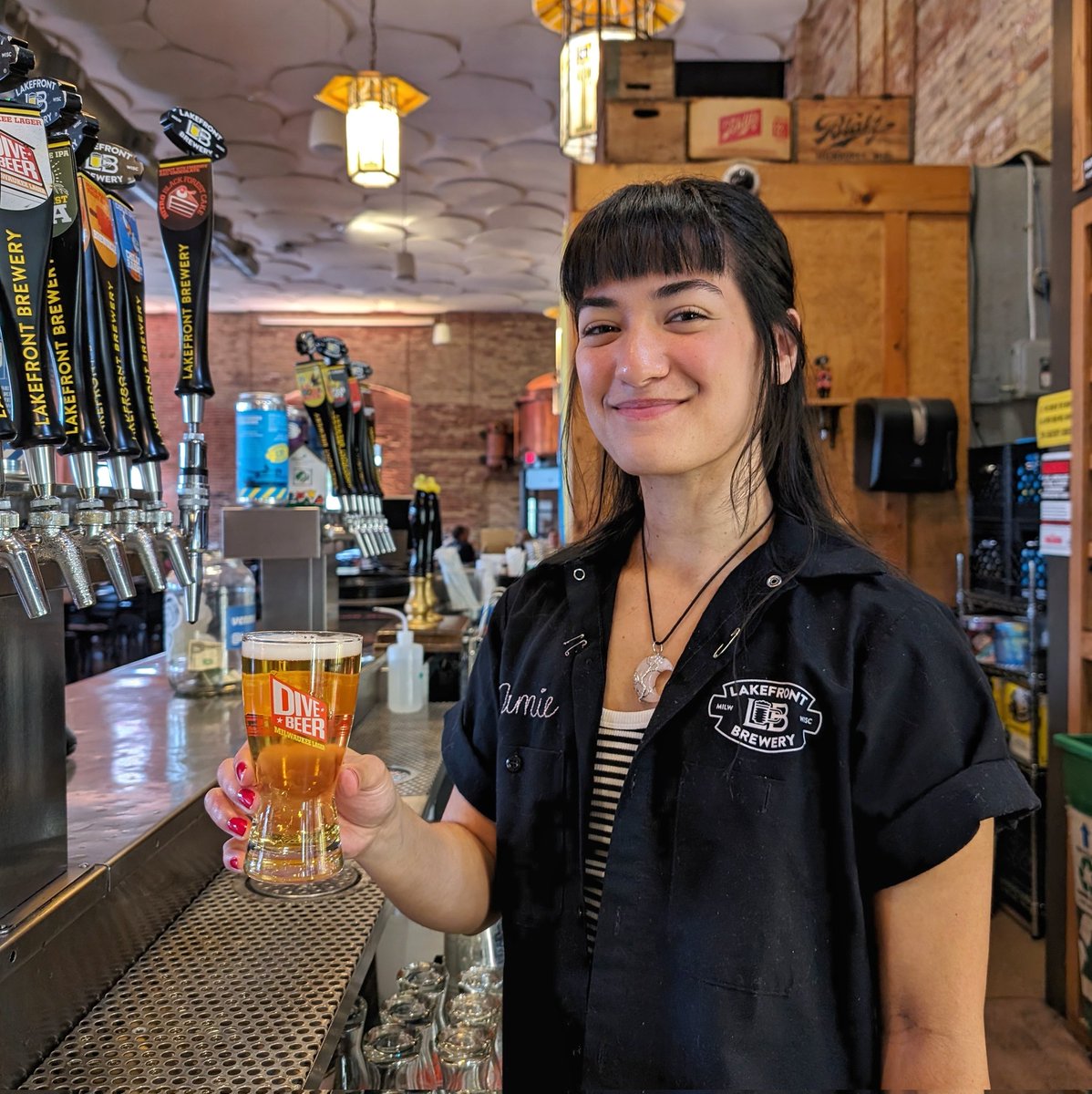 🚨Mondays are Dive Beer Night!🍺 1. Purchase this 10oz glass full of Dive Beer Milwaukee Lager for $4 at our taproom. 2. Bring it back any Monday for $1 Dive Beer refills! 3. Repeat step 2 every Monday. Offer valid 3-9pm Mondays at Lakefront Brewery Beer Hall.