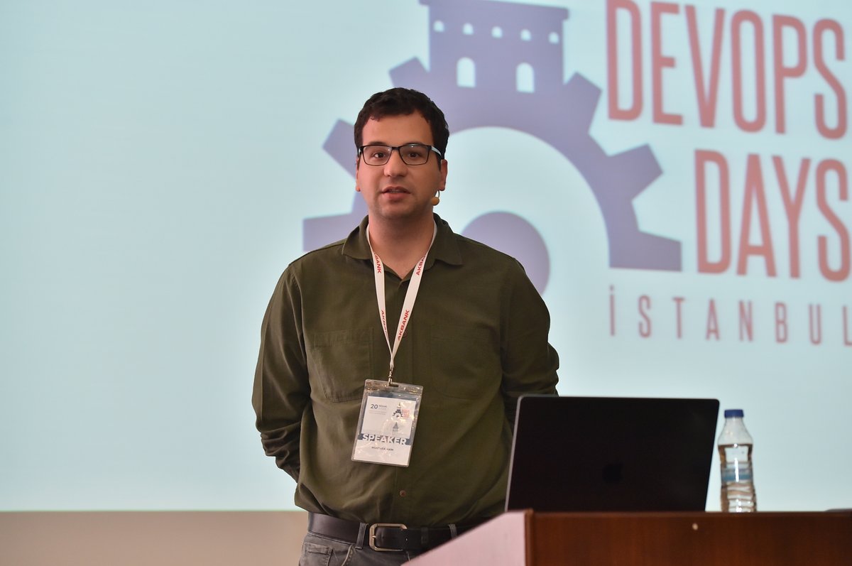 Thrilled to be a part of the magic at #DevOpsDays Istanbul. It was a fantastic opportunity to meet with the community and some customers. (Didn't @MustafaAkin really rock the stage as a speaker?!)