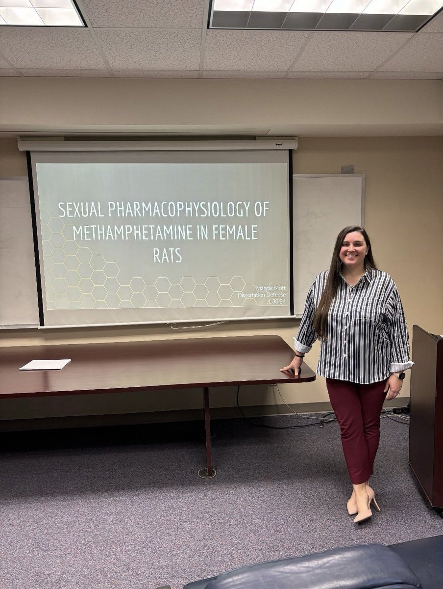 Maggie Noel Mott tweet media