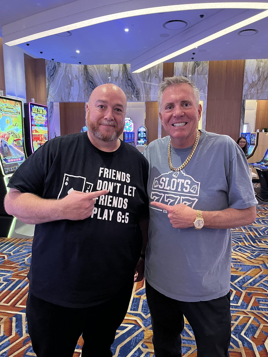 ATXVegasFan's tweet image. As if this awesome trip couldn’t get any better…look who I ran into! @itsvegasmatt is the real deal! If you think he’s cool on YouTube, he’s twice as nice in person. This made my trip!!! 🤯