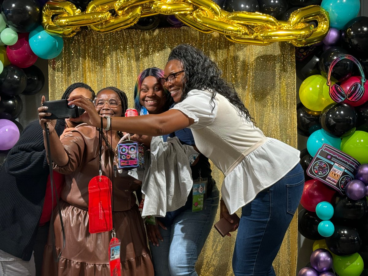 LynneBonny's tweet photo. πΈ πΈ Rockstar Lounge: Day one of Gulfstream Academy Teacher & Staff Appreciation Week was a hit! Snacks, music, gifts, and laughs filled the air. Our teachers rocked the photo booth, capturing fun moments together. #TeacherandStaffAppreciation #RockstarStaff π€πΈπ https://t.co/UxnVq8gwV3