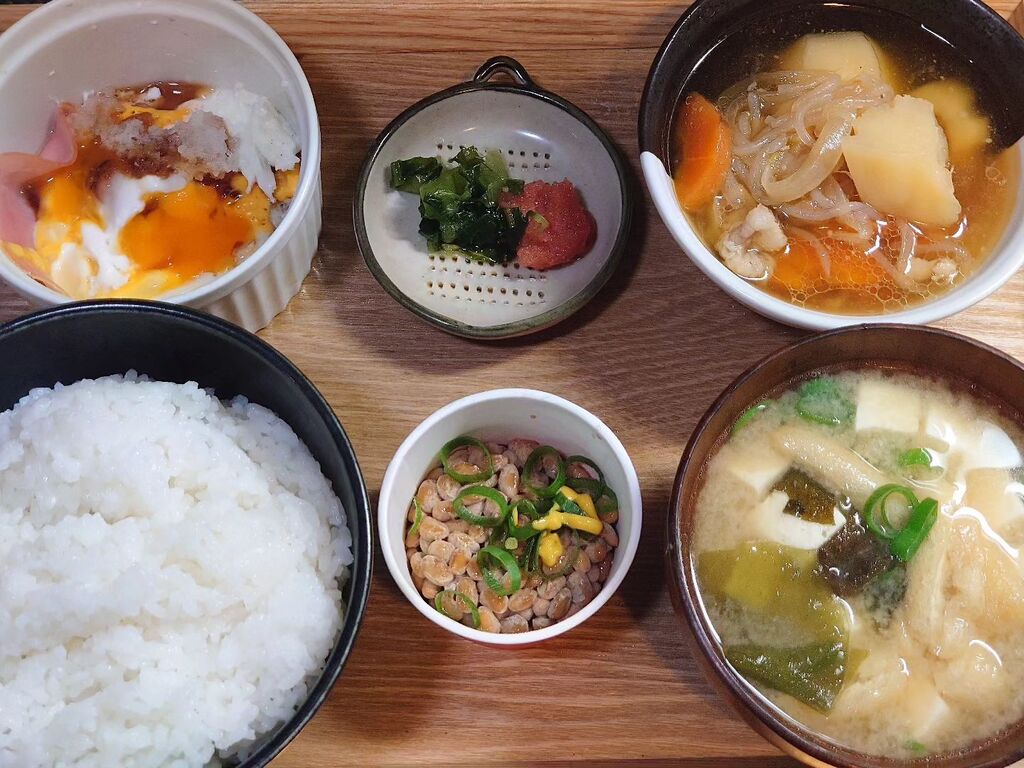 #hamandegg #nikujaga #natto #mentaiko #takana #misosoup #soup #rice #gm #breakfast #mealathome #cooking #takekitchen #japanesefood #instafood #朝食 #朝ご飯 #朝ごはん #おうちごはん #自宅飯 #料理 #料理男子 #料理好きな人と繋がりたい #料理記録