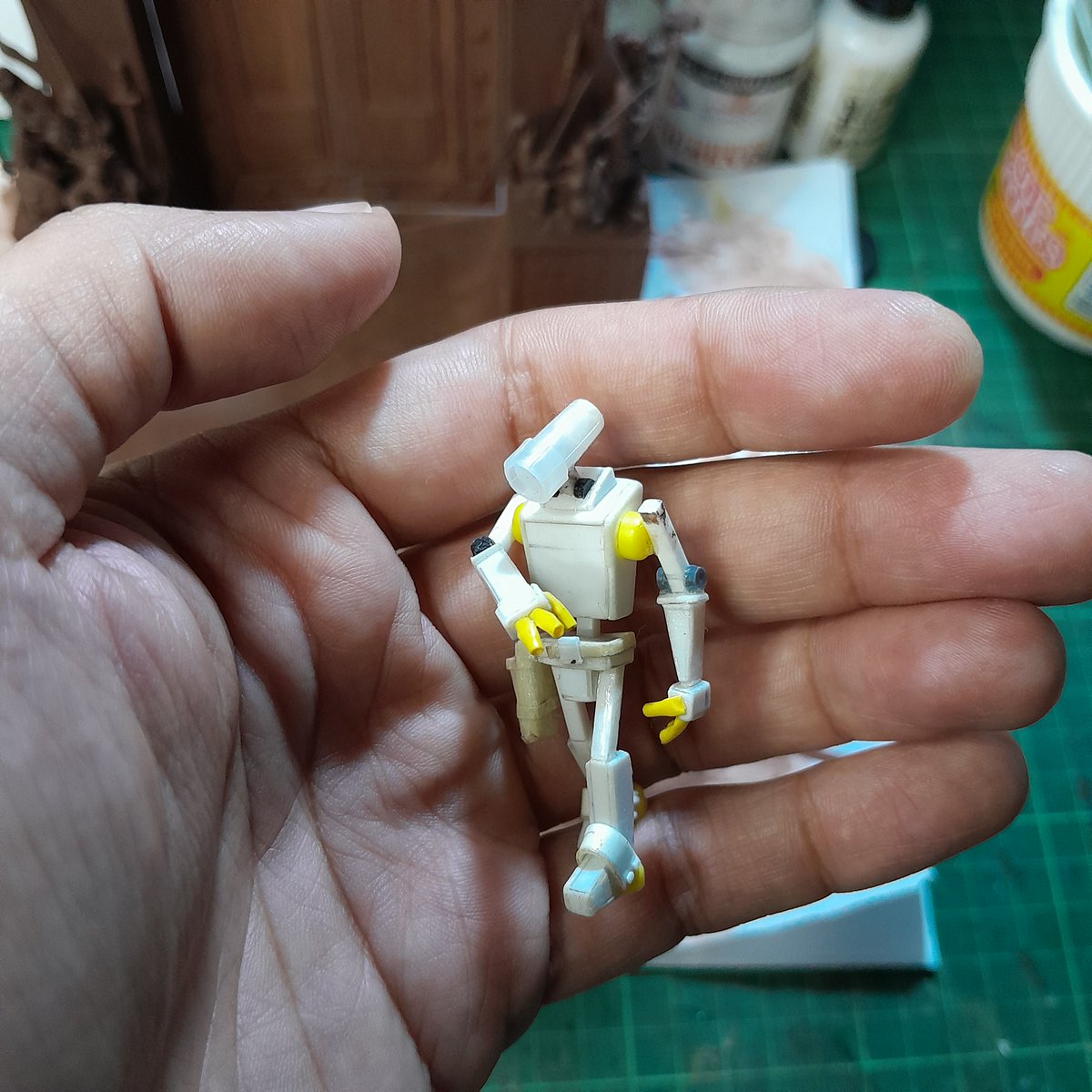 Reviving an old build for #paintitblue24  #warhammer40k #scratchbuild #hobby #wellness #recycle #upcycle #crafting #robot #mecha #door  #dungeonsanddragons :)