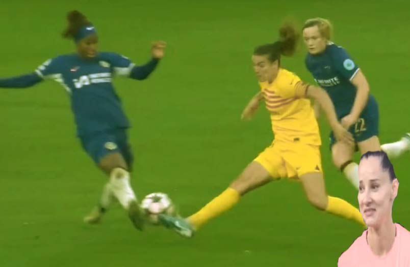 for 🐺👸 Lyon @OLfeminin The rules of football have changed rules is 🔽 money talk 💰👩 No matter your plyer touching the ball . red card even if the ref is standing in a blind spot und cannot see what is happening. ref und var already got the price Chelsea vs the Trash 👩👩