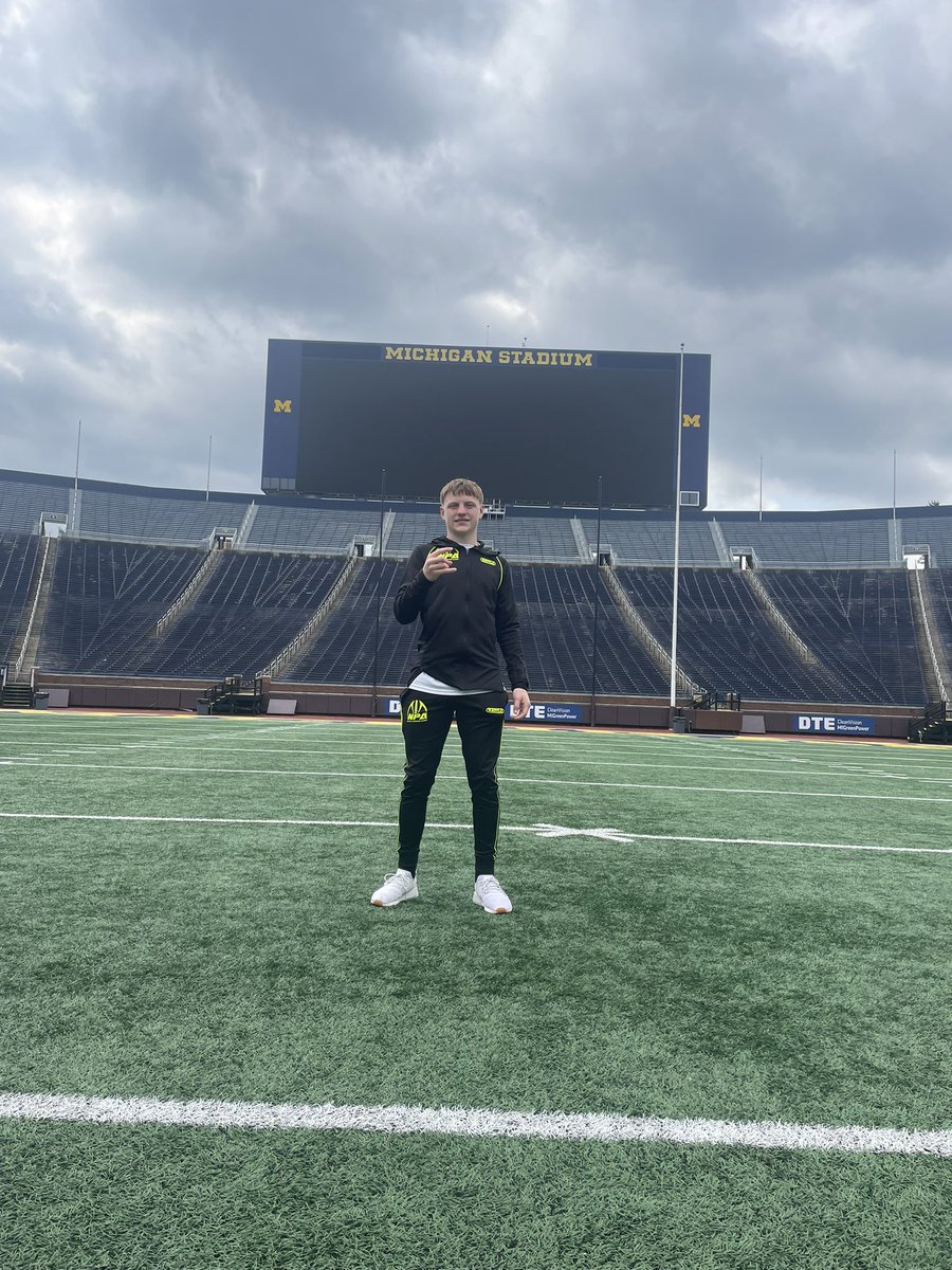 Had a great time visiting @UMichFootball ... @NCEC_Recruiting @BuckFitz @acmavrecruiting @ACMav4Life @AlPopsFootball