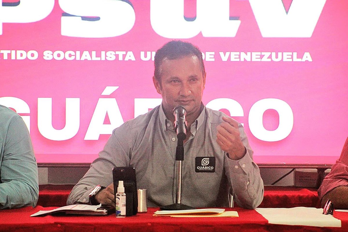 josemvasquez's tweet photo. Realizamos la reunión ordinaria del @psuvguaricoapc en Calabozo, municipio Francisco de Miranda, para seguir avanzando con estrategia y organización. Estamos listos para la batalla y la victoria. ¡Juntos, unidos, seguiremos venciendo! https://t.co/Vesj66TBh9