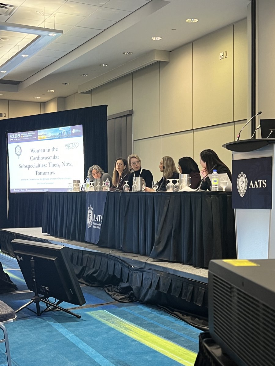 The first of our highlights from AATS! @KendraGrubb speaking as one of the rockstar women panelists for the @WomenInThoracic @WomenInCTAnes Luncheon.