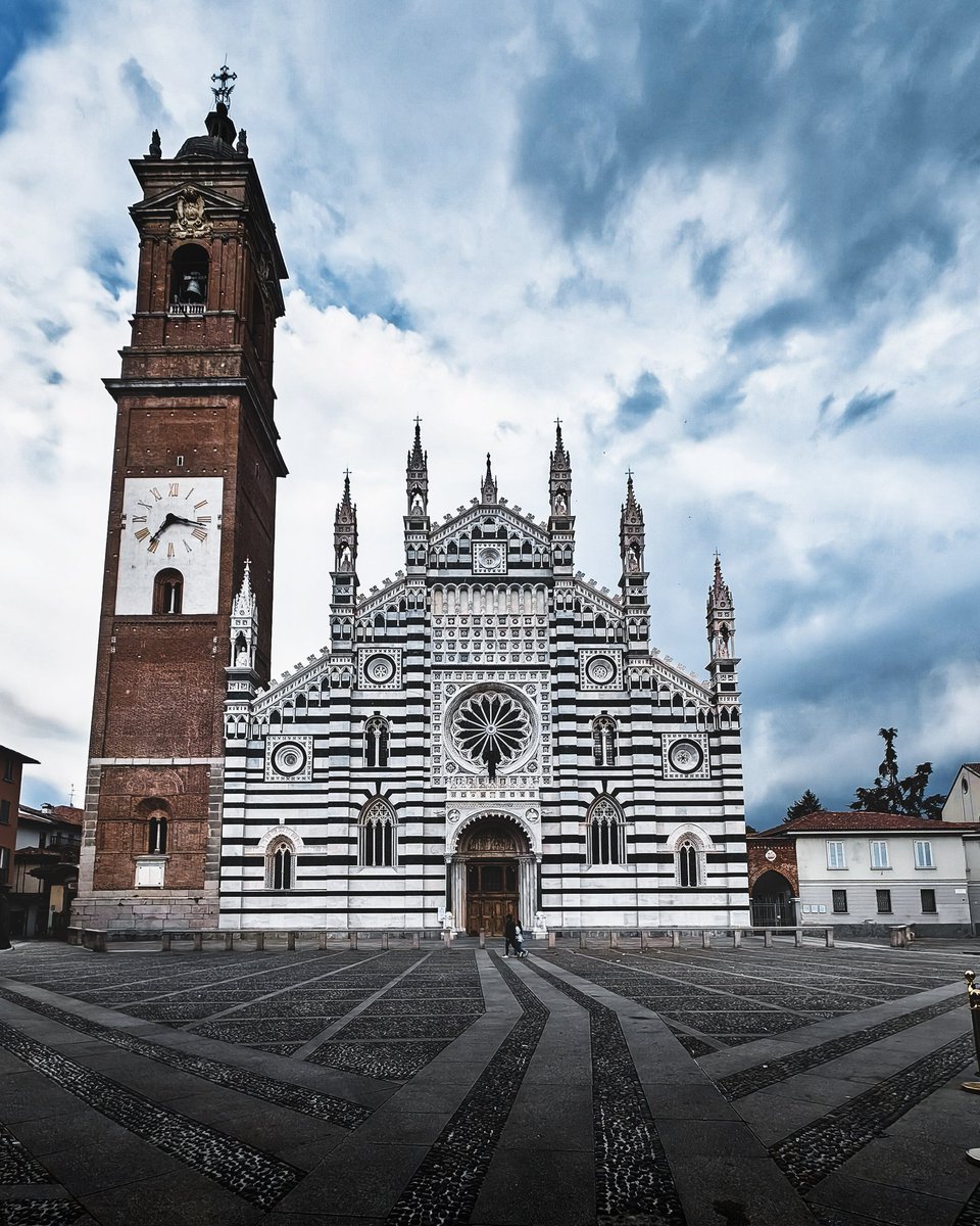 AD_Fotografo_'s tweet image. Duomo di Monza
#HONORMagic5Pro #ShotOnHONOR #monza #fotografia @Honor_IT