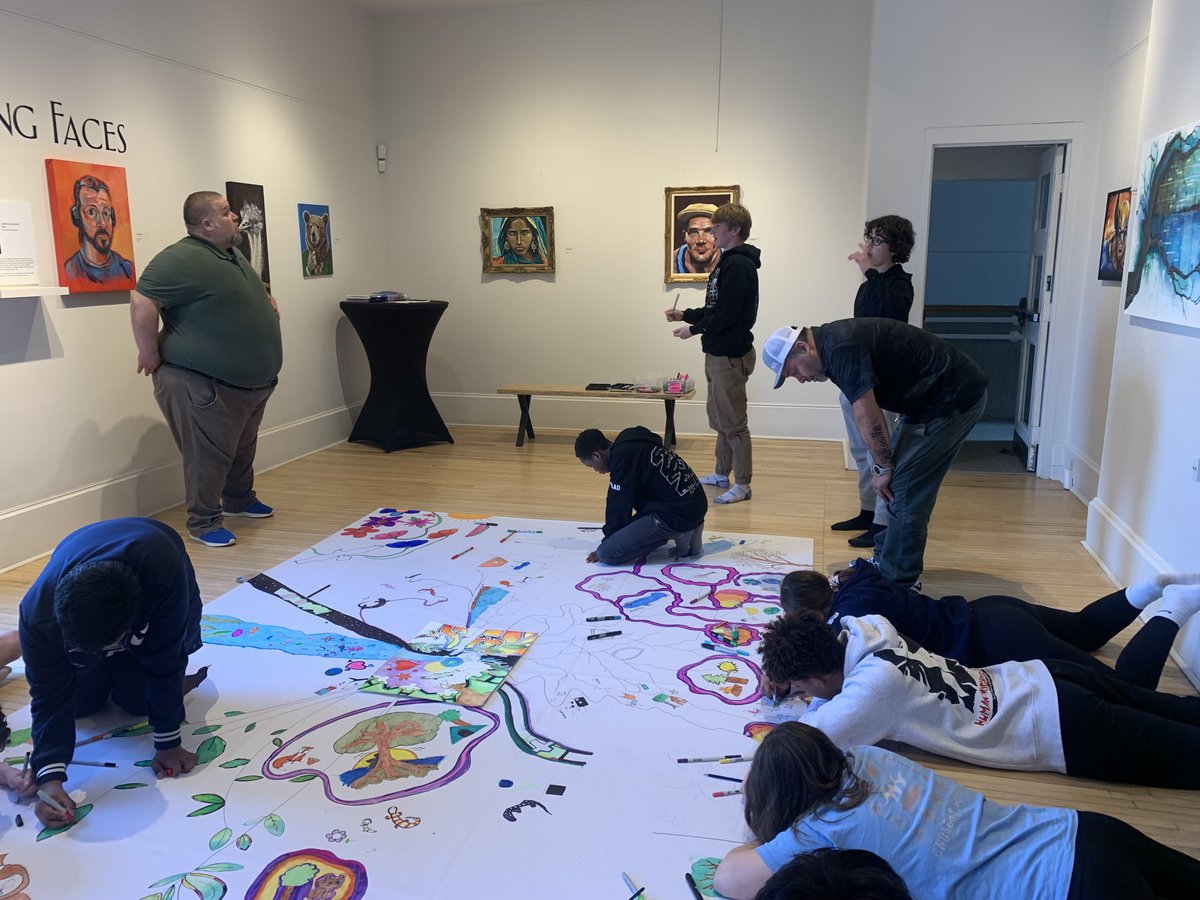 Grade 7/8 students from St. Peter work with Mohawk Artist Delbert Jonathan on a mural for #WeAreCalled at Lynnwood Arts. A great day of learning and creativity! <a href="/bhncdsb/">BHNCDSB</a> <a href="/ARTSbhncdsb/">BHNCDSB Arts</a> <a href="/LynnwoodArts/">Lynnwood Arts Centre</a>