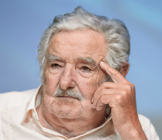 Pepe Mujica, ex-presidente do Uruguai, anuncia que foi diagnosticado com câncer no esôfago tinyurl.com/384b3ape #PepeMujica #Uruguai #esquerda #cancer