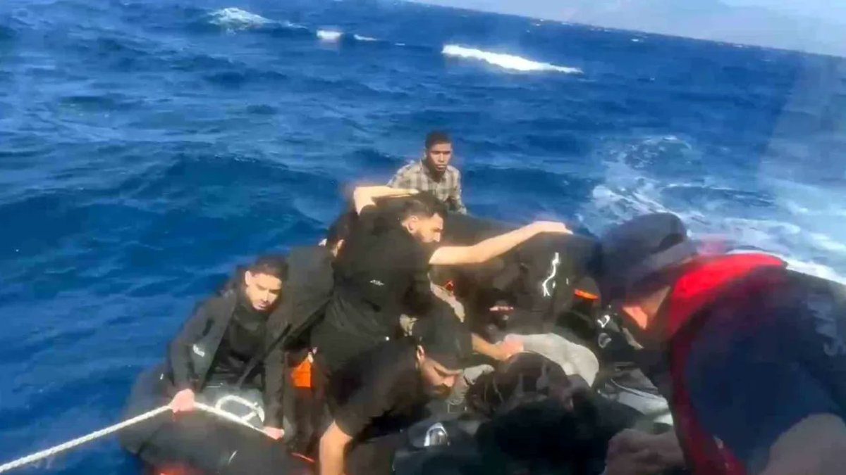 Yunanistan’ın ihlali devam ediyor: 27 göçmen daha Türk Sahil Güvenlik tarafından kurtarıldı timebalkan.com/yunanistanin-i…