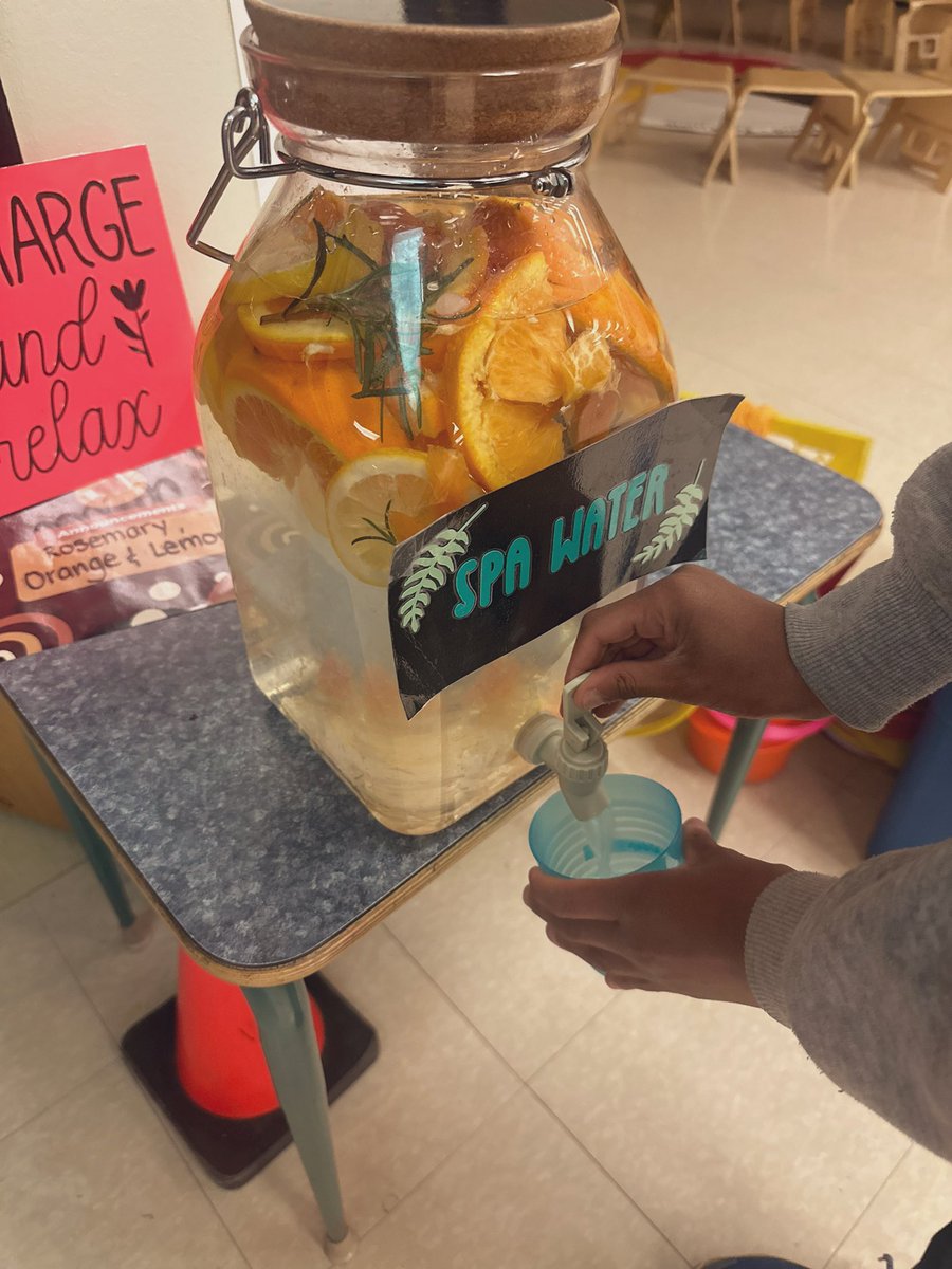 Mondays are for SPA WATER 🍋🍊🌿💧 @APPLESchools #harknesshasheart #wearecbe