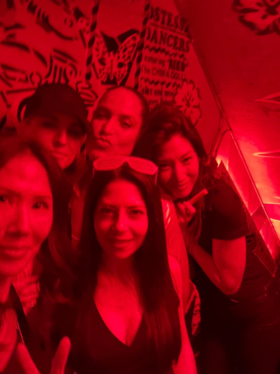 juliehwangwrites (@cakepopv2) on Twitter photo When web3 frens turn irl frens … one must take lots of pics for proof of concept 😉 <a href="/mebynetta/">Mebynetta</a> <a href="/iseeyasophia/">iseeyasophia</a> <a href="/janetmaebloom/">JuniperMintyNYC</a> <a href="/NicMints/">Nicoleᴳᴹ 🤗</a> #NYC #GNO When web3 frens turn irl frens … one must take lots of pics for proof of concept 😉 <a href="/mebynetta/">Mebynetta</a> <a href="/iseeyasophia/">iseeyasophia</a> <a href="/janetmaebloom/">JuniperMintyNYC</a> <a href="/NicMints/">Nicoleᴳᴹ 🤗</a> #NYC #GNO