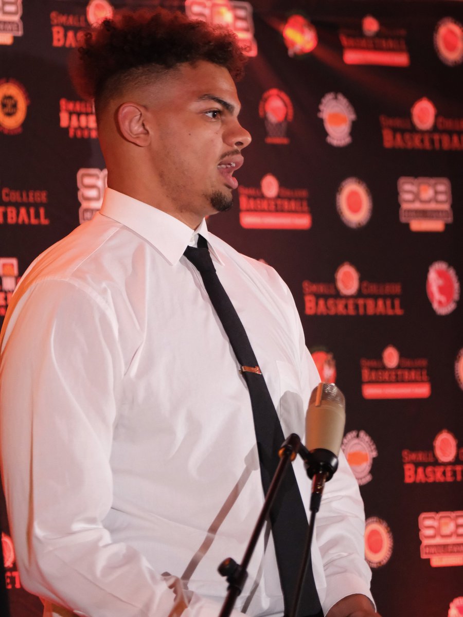 Grace's Elijah Malone, speaking at the SCB National Awards Show, receiving the prestigious Bevo Francis Award. @GraceLancers @NAIA @NAIAHoopsReport