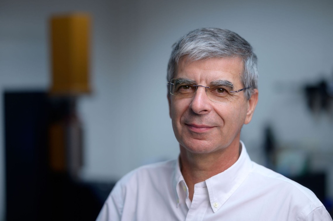 Congratulations to BIO5 member Pierre Deymier, professor in UArizona College of Engineering, on being awarded a prestigious fellow-ambassador role with France's National Centre for Scientific Research. Read more in UArizona News: bit.ly/3UuaVog