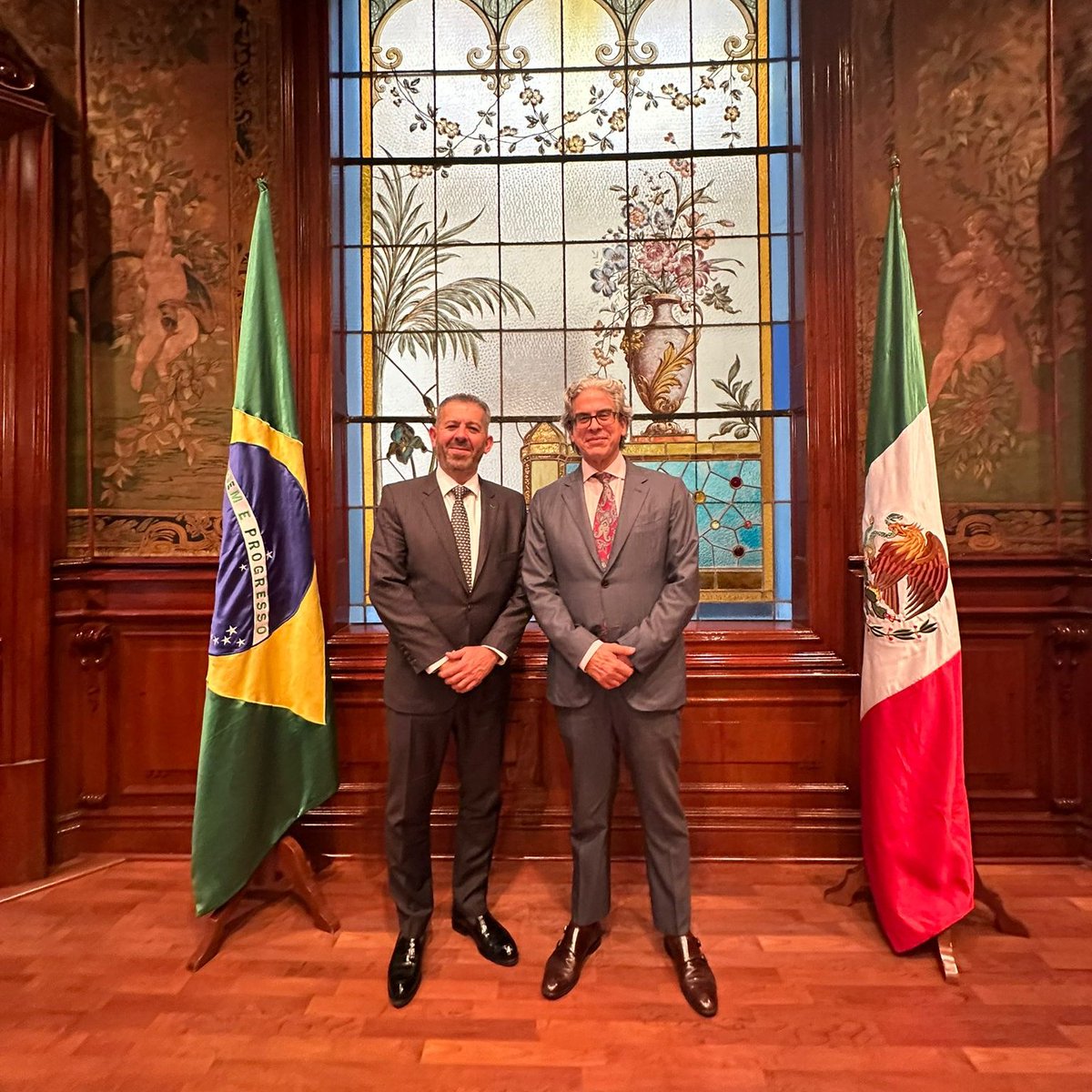 🇲🇽🇧🇷 Nuestro Vicepresidente de Asuntos Internacionales @fernandotrevino se reunió con el Sr. Embajador Fernando Coimbra, @BrasilnoMexico, para dialogar sobre la importancia de fortalecer la cooperación entre nuestras naciones, motores de desarrollo de #Latinoamérica.…
