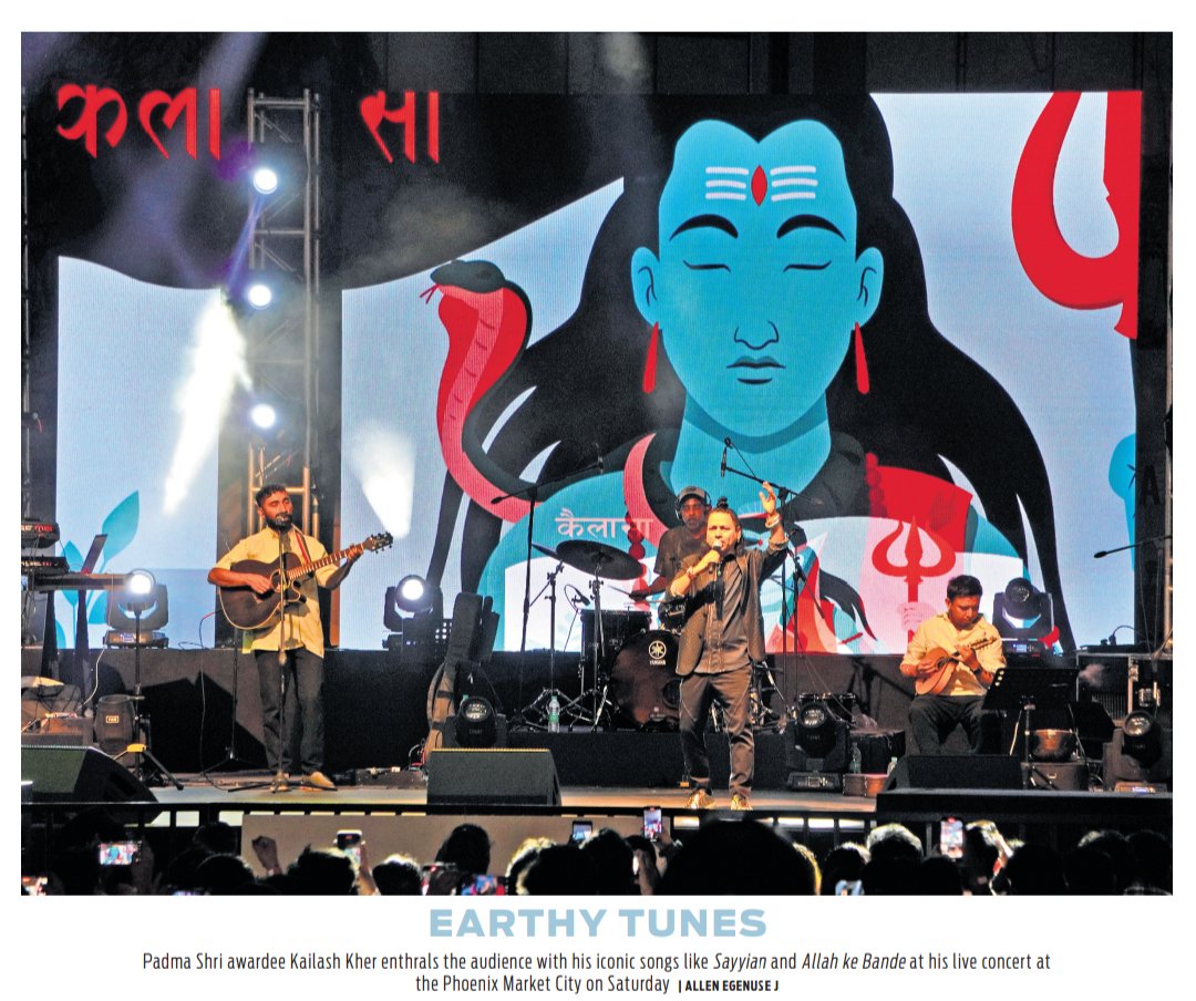 Padma Shri awardee #KailashKher enthralled the audience with his iconic songs like #Sayyian and #AllahkeBande at his live concert at the Phoenix Market City on Saturday 📸: @iallenegenuse