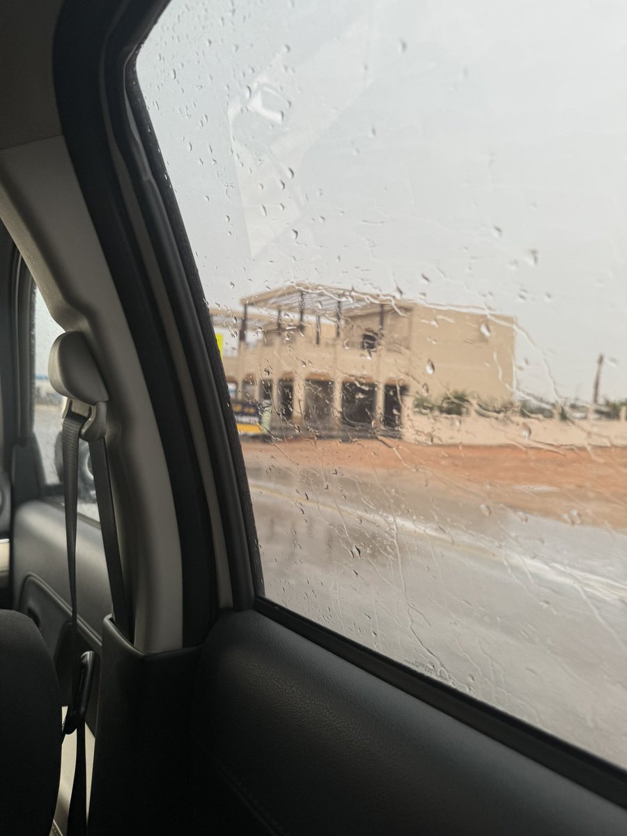 memo_1300's tweet photo. صباح الأمطار 🩵🩵🩵 https://t.co/Fsr35XsMRO