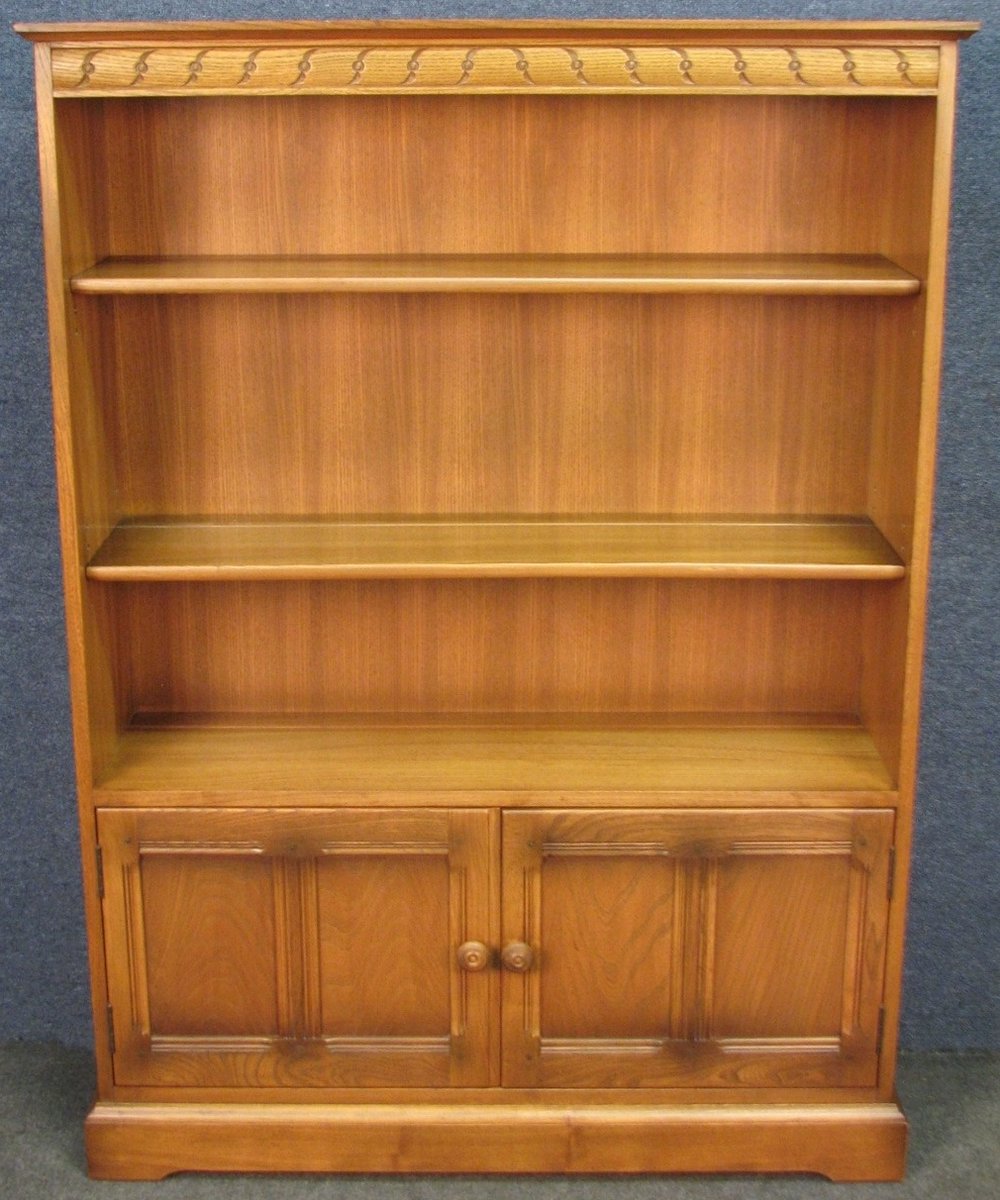 New in stock today priced at £365, this lovely Ercol Elm Old Colonial Bookcase Over Cupboard, Model 723 In Golden Dawn. No 1 Of 2.

ebay.co.uk/itm/3869702497…

#Ercol #ErcolElm #ErcolOldColonial #ErcolBookcase #ErcolOldColonialBookcase #ErcolBookcase723 #ErcolGoldenDawn #Bookcase