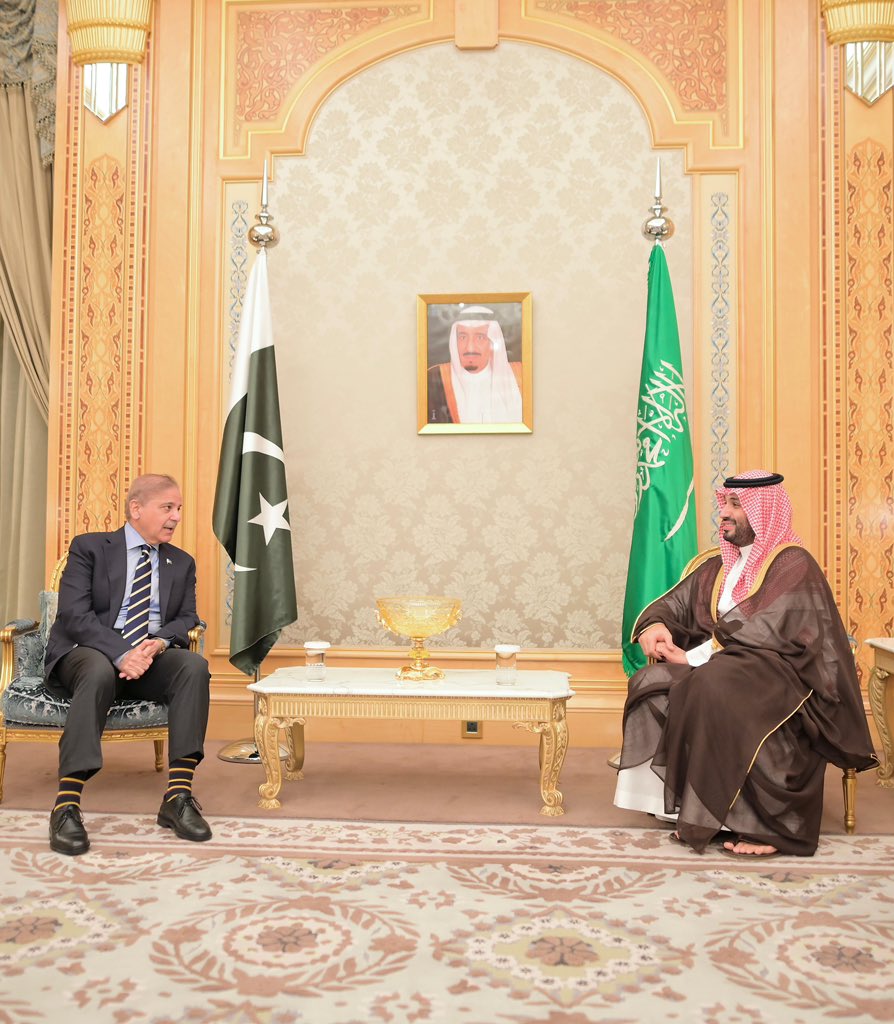 Prime Minister Muhammad Shehbaz Sharif meets Crown Prince and Prime Minister of Saudi Arabia H.R.H Muhammad Bin Salman in Riyadh on 30th April 2024.