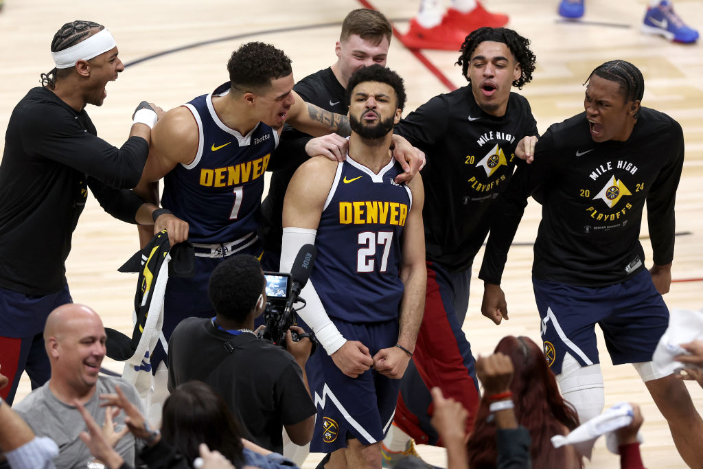 Jamal Murray hit the game-winning buzzer-beater in Game 2 and series-winning FG with 4 seconds left in Game 5. Murray is the 1st player in the last 25 seasons with multiple go-ahead FG in the final 5 seconds of a single playoff series.