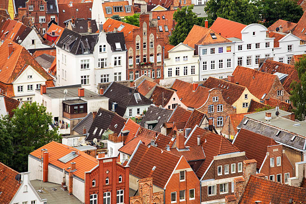 Steigen Sie ein in das Luxusleben mit Dietrich Wienecke Lübeck Real Estate Developer! Wir verändern Stadtteile, eine atemberaubende Immobilie nach der anderen. #DietrichWieneckeLübeck #realestateagent #lübeck #Germnay #dreamhomes