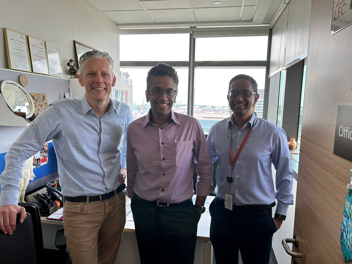 Seriously important and famous Med oncs (so I am told.. what do I know about uro-oncology) visiting my office yesterday!!! @ravikanesvaran @MichvdHeijden @JayasreeKIyer
