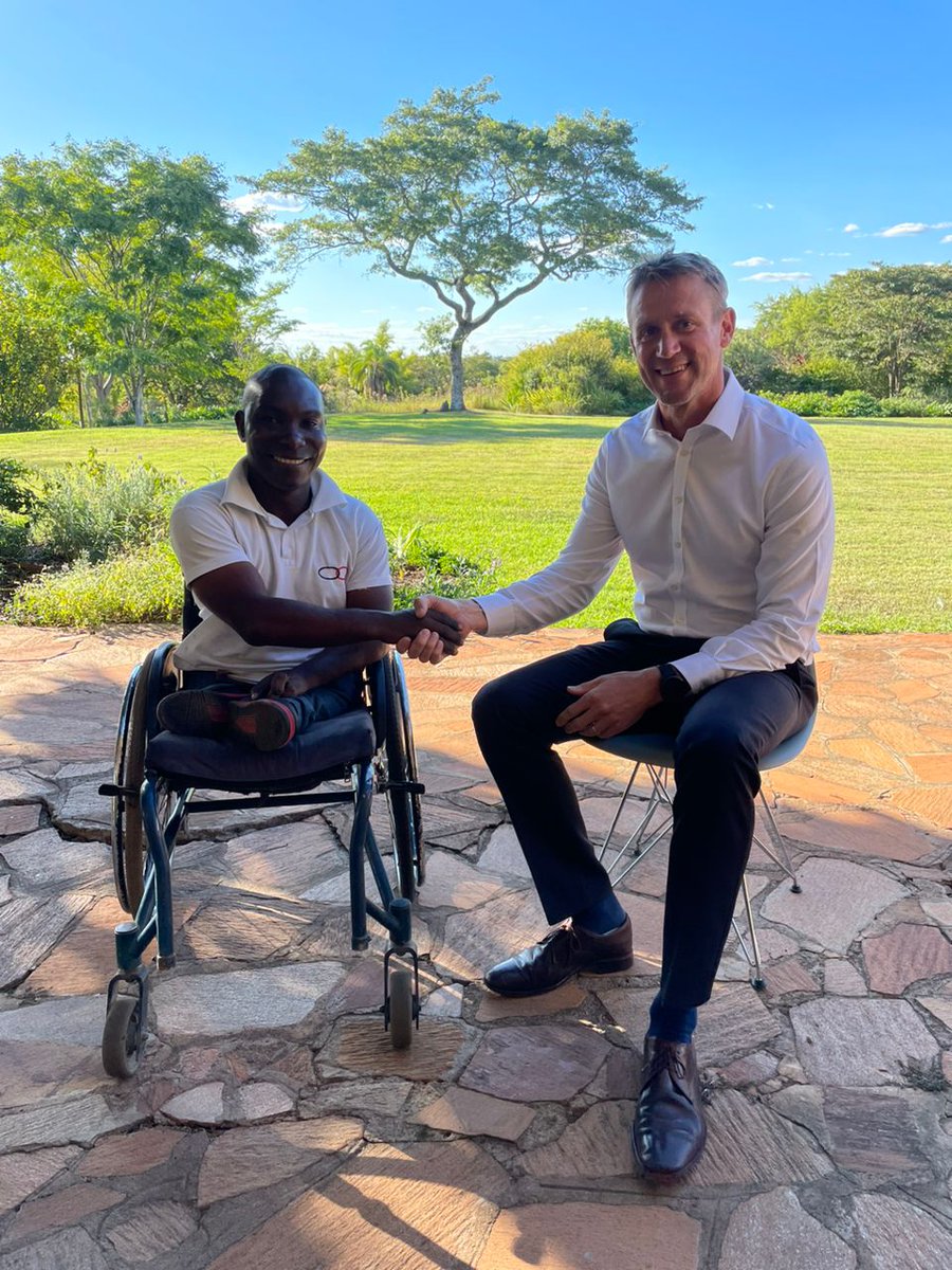 Thank you so much, Ambassador @PeteVowles for inviting me to your home. I am truly humbled for taking time to read my book and hear my story. It was a dream come true. Ndinotenda zvikuru your Excellency. @UKinZimbabwe #Episodes #iamable