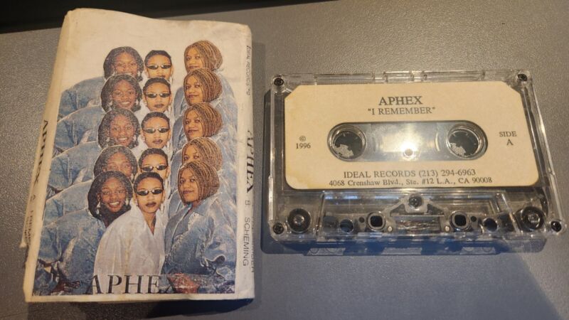 Aphex Ideal Records Demo Cassette Tape Hip Hop LA Random Rap g-funk

Ends Sun 5th May @ 2:20am

ebay.co.uk/itm/Aphex-Idea…

#ad #hiphoprecords #vinylrecords #hiphop