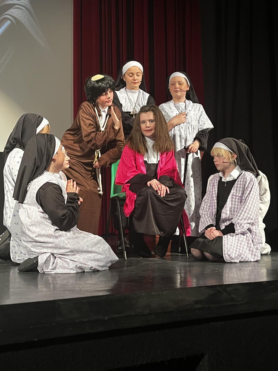 MrsAltoft tweet media