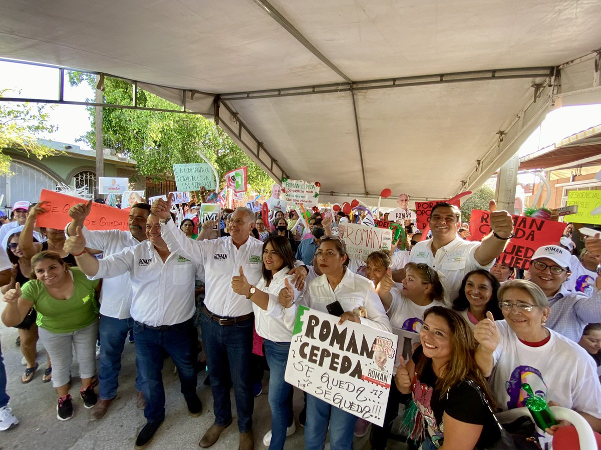 #RománSeQueda, con el voto de los ciudadanos para @RomanCepeda , #Torreón seguirá por buen camino trabajando en equipo con @HugoDavilaPrado y Hector Estrada, formula de candidatos a diputado federal.