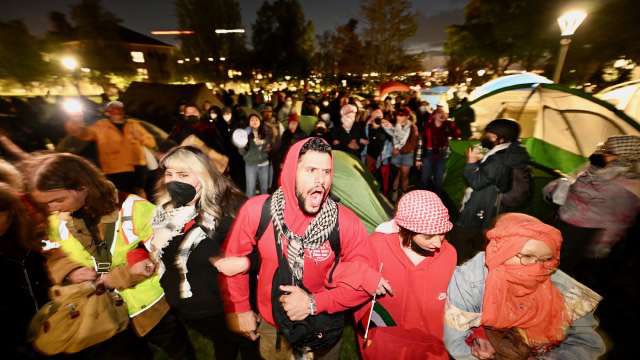 Police order pro-Palestine protesters at University of Utah to take down tents ksl.com/article/509959…