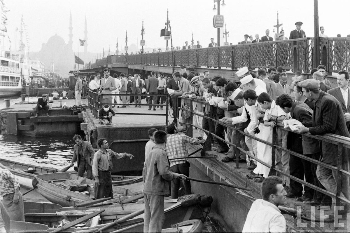 Galata Köprüsü 🏛️LIFE Arşivi