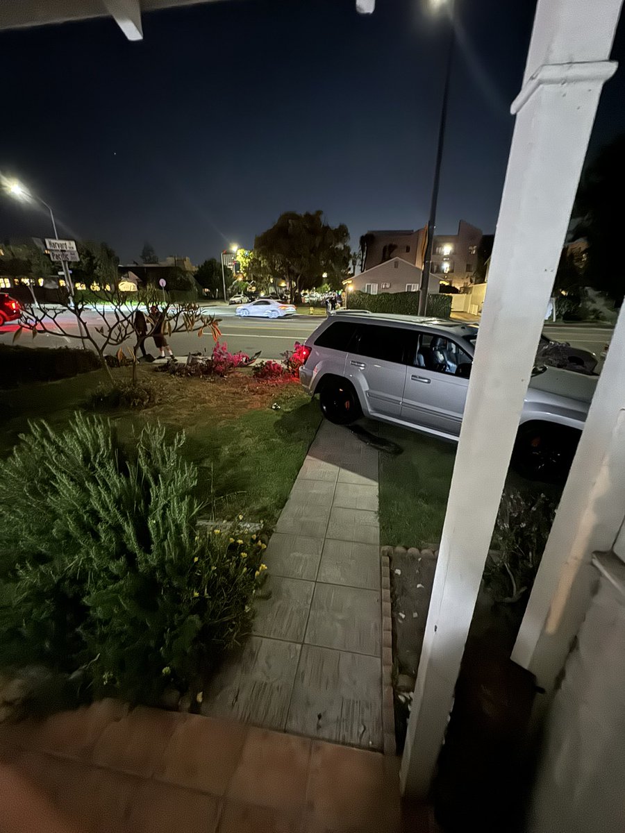 amyergle's tweet photo. @MyGlendale @GlendalePD when a car has either ended up on our front lawn or on our curb/sidewalk 2 times in the past couple months, it’s time to put a speed
bump or stop light or something near Pacific and Harvard. We hear tires screeching DAILY. Getting out of control. #Glendale https://t.co/bANjNwuudT