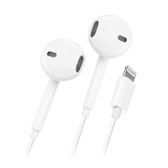 🫧🦋 #NINGNING bubble
หนิงหนิง บับเบิ้ล 30.04.2024

: คือเป็นแบบนี้…
: ไม่มีแอร์พอร์ตอันไหนที่หนูใช้ได้ตอนนี้เลย
:  ฮ่าๆ ทุกอันหายไปไหนหมดแล้ว
: คือหนูตอนนี้ไม่มีแอร์พอร์ตจะใช้แล้ว ไม่รู้ทำไมเหมือนกัน ฮ่าๆ
: หนูอาจจะไม่เหมาะกับแอร์พอร์ตรึเปล่านะ
: หนูจะใช้หูฟังแบบสายแทนค่ะ