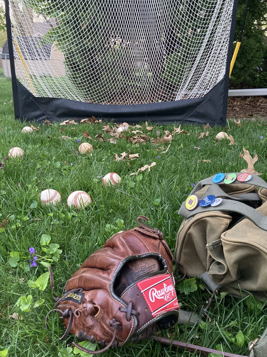 4 rounds of 27 pitches into the net tonight. 

Hips are tight but the arm felt better than expected.