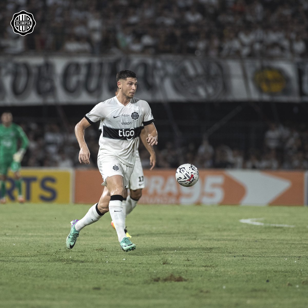 🔛 Apertura 2024 | #JuegaOlimpia: 

80' | 0-1 | Minutos finales del compromiso en la Cuna de la Gloria. 

📆 Fecha 15. 

#OlimpiaAmeliano.
#SoyDelOlimpia ⚪️⚫️⚪️