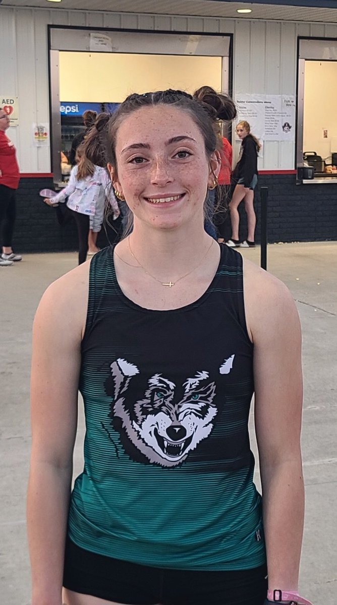 Conference Champion! X3! Emma Cooper takes her 3rd 🥇 of the night in the 200m in 26.7! Congrats Emma! #RunWiththePack #Twolvesterritory
