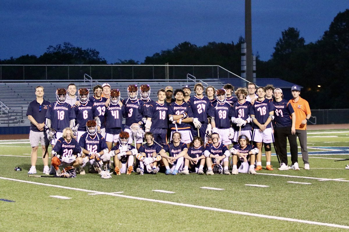 Bringing home the W.
Final Score
Summit 11
Siegel 1