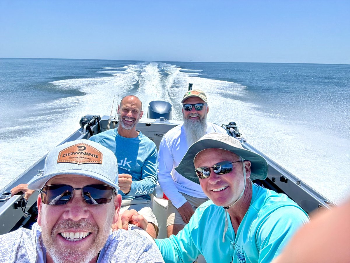Ronnie_Beason's tweet photo. Back in the gulf with the boys…red snapper, redfish, cobia. Starting a GoFundMe so we can go 4 times a year instead of twice. Inflation is killing us! @JohnMelot1 https://t.co/KA2FvgeQQ8