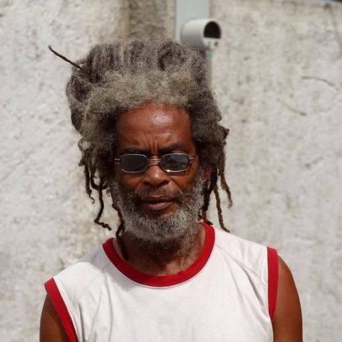 Now playing: Chase The Devil (Album Version) - Max Romeo / The Upsetters Listen now at groovetunesradio.com!