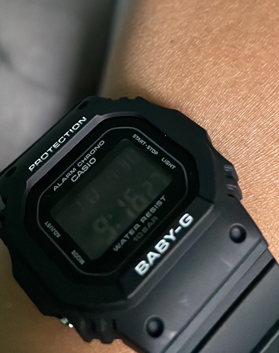 nowadaleera's tweet image. Tq baby 🫶🏻🫶🏻  &amp;amp; kachinggg 🤑 #8yearstogether #Alhamdulillah